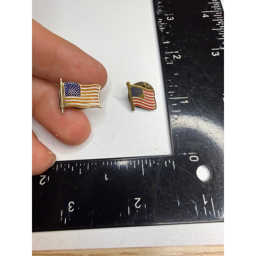 2pc American Flag Lapel Pin Set Gold Tone Enamel USA Patriotic Waving Flag Pins